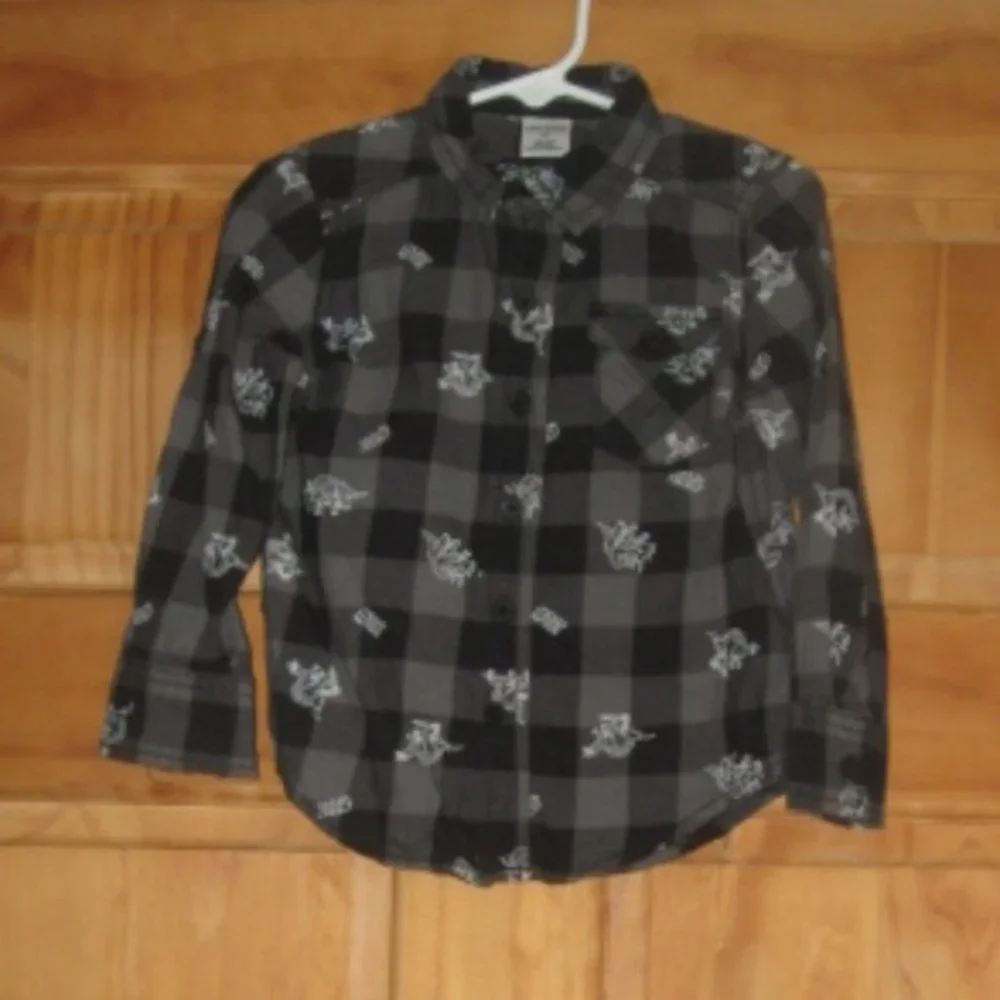 5/$30 Boys okie dokie Black/Gray Plaid with Dinosaurs Button Down Dress Shirt